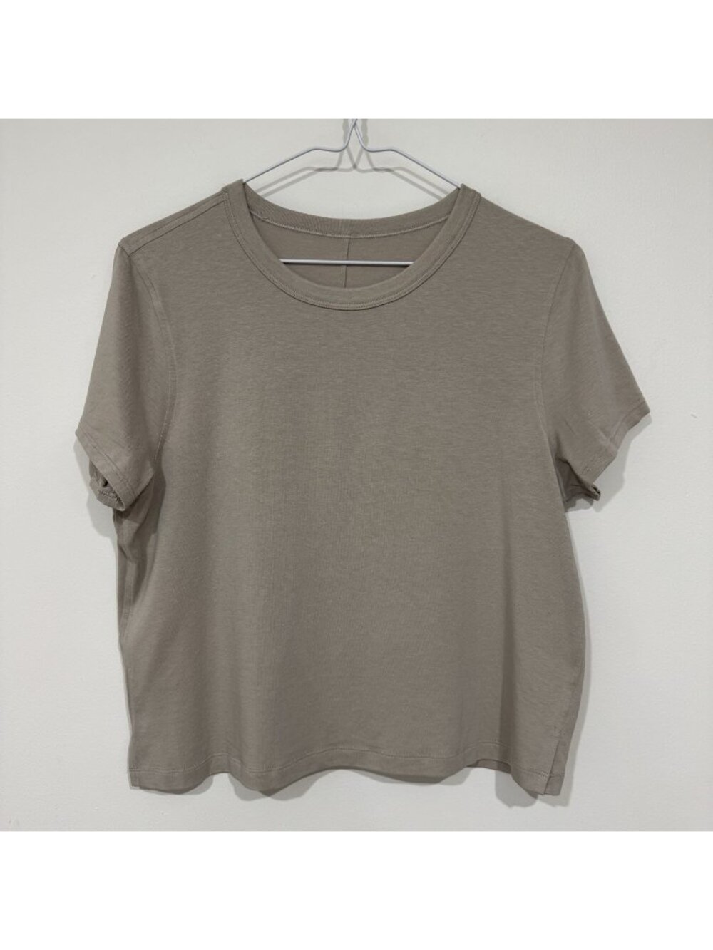 Lululemon Womens Classic Fit Cotton Blend Tee T-shirt Size 6 Riverstone